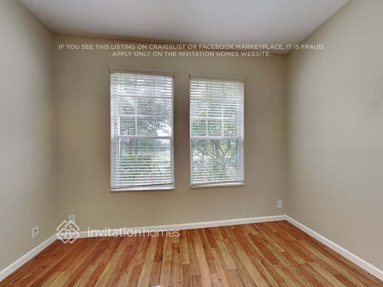 Building Photo - 110 E Lake Victoria Cir