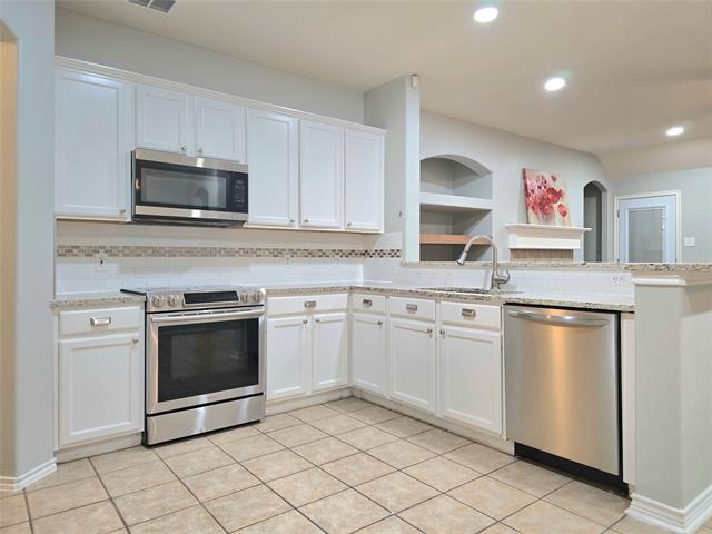 Building Photo - 5423 Lavaca Rd