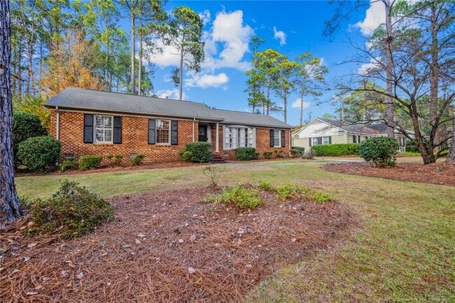 Building Photo - 2818 Millbrook Rd