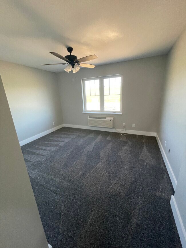 Building Photo - 3399 W 32nd St