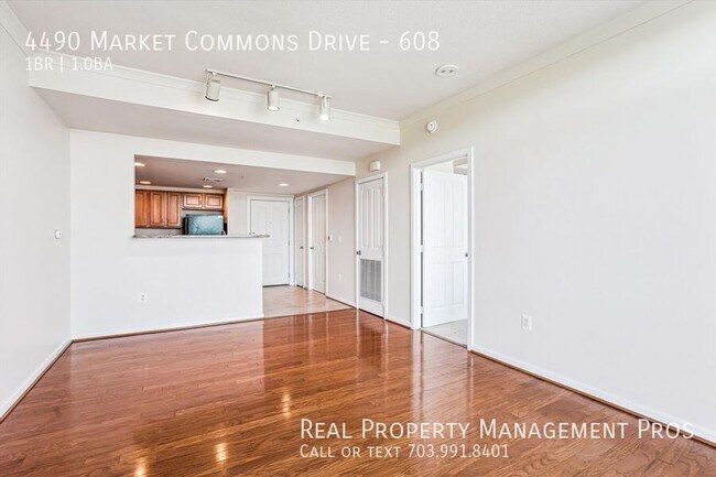 Building Photo - 4490 Market Commons Dr