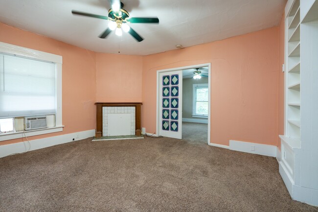 Building Photo - 1705 Fairmount St