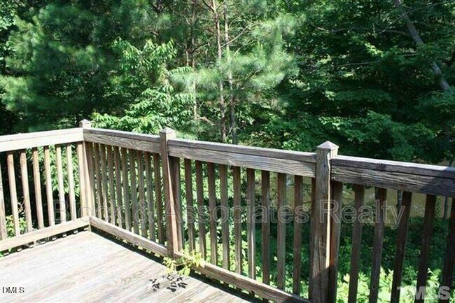 Building Photo - 124 Oak Hill Loop