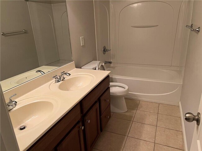 Building Photo - 5385 Donehoo Ct