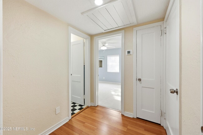 Building Photo - 457 Nightingale Rd