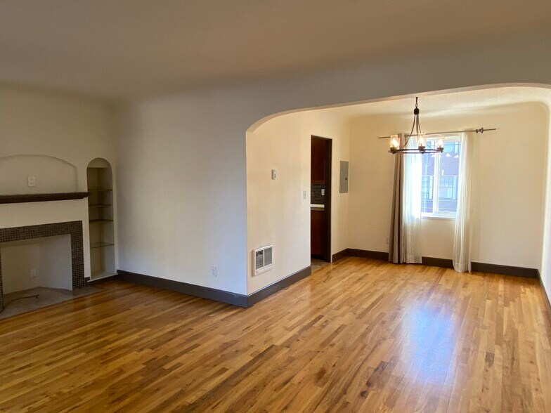 Building Photo - 1403 NW 23rd Ave