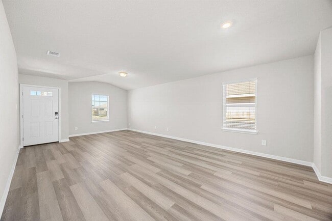 Building Photo - 140 Honey Bee Rd