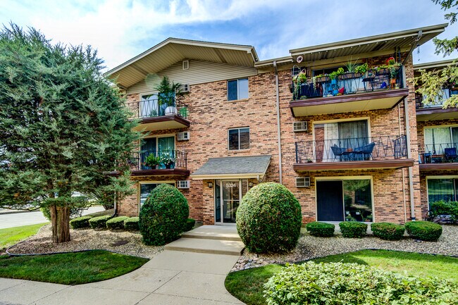 Building Photo - 5324 Waterbury Dr