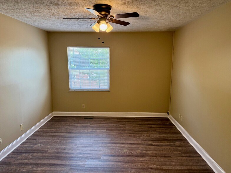 Building Photo - 2305 Adams Ave