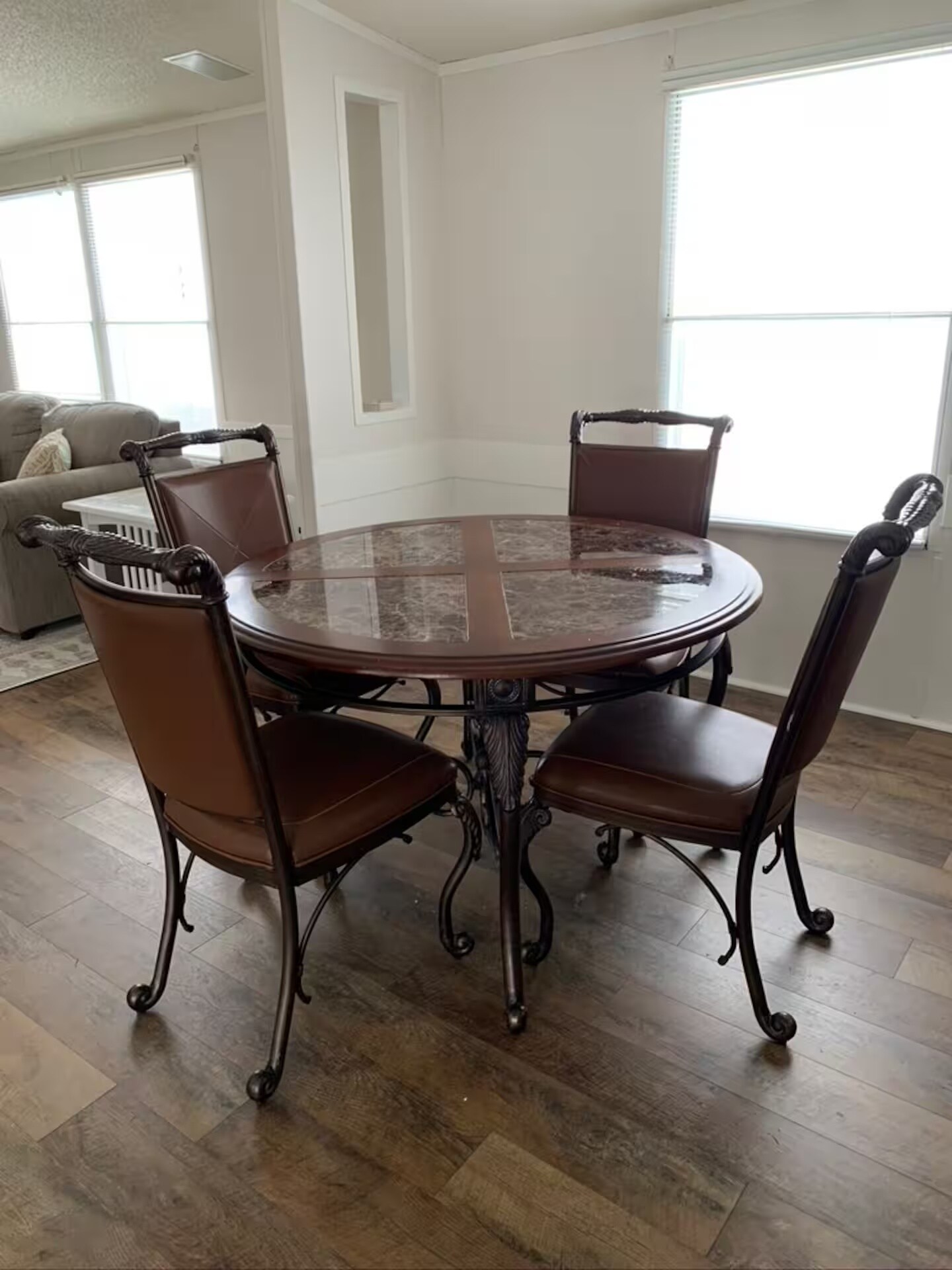 Building Photo - 1867 Avon Rd