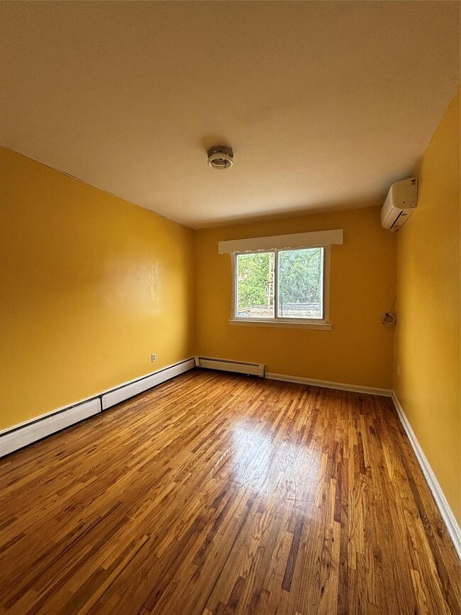 Building Photo - 659 Nereid Ave