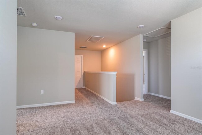 Building Photo - 518 Amadoras Wy