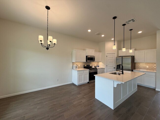 Building Photo - 18116 Austin Ct