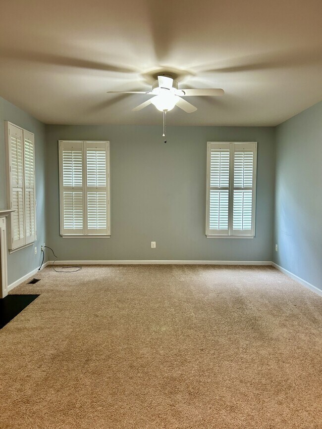 Building Photo - 43973 Swift Fox Dr