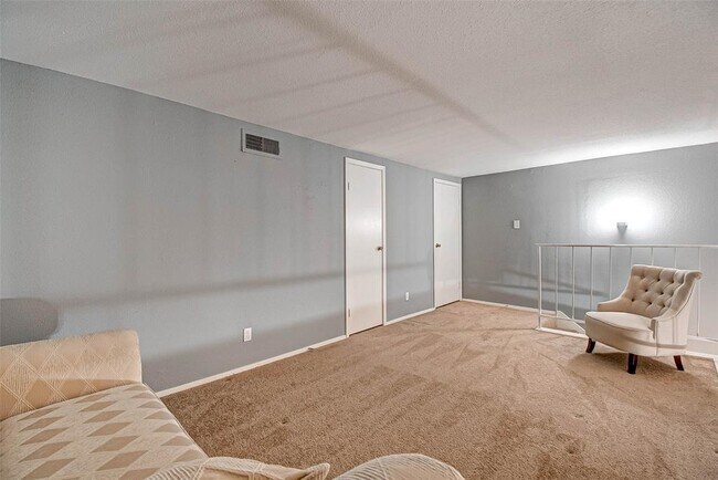 Building Photo - 14777 Wunderlich Dr