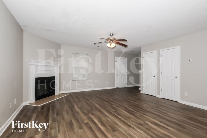 Building Photo - 311 Goldenrod Dr