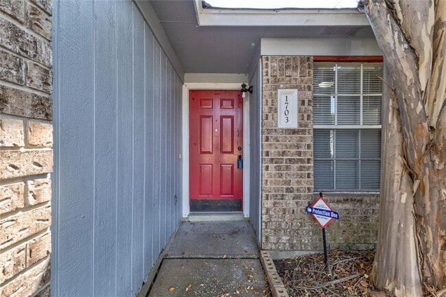 Building Photo - 1703 Verbena Way