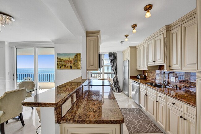 Building Photo - 4280 Galt Ocean Dr