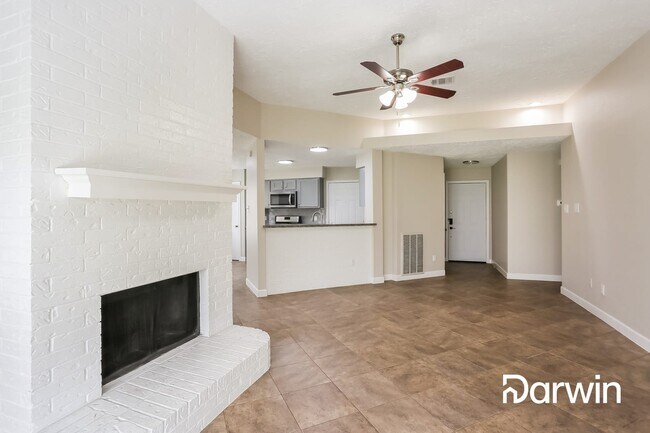 Building Photo - 314 Flora Vista Dr