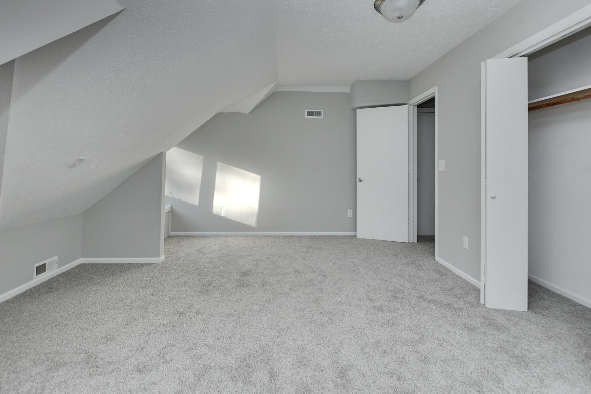 Building Photo - 403 Glen Ave