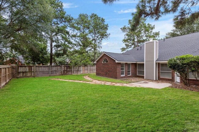Building Photo - 1815 Moston Dr