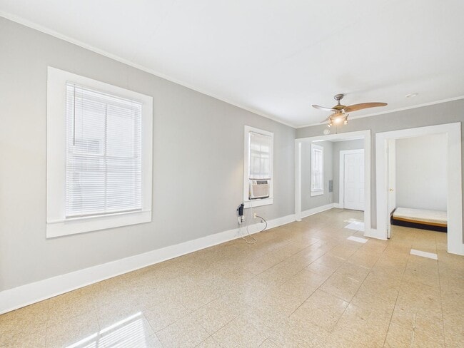 Building Photo - 1 Bed, 1 Bath Cottage Near UL!