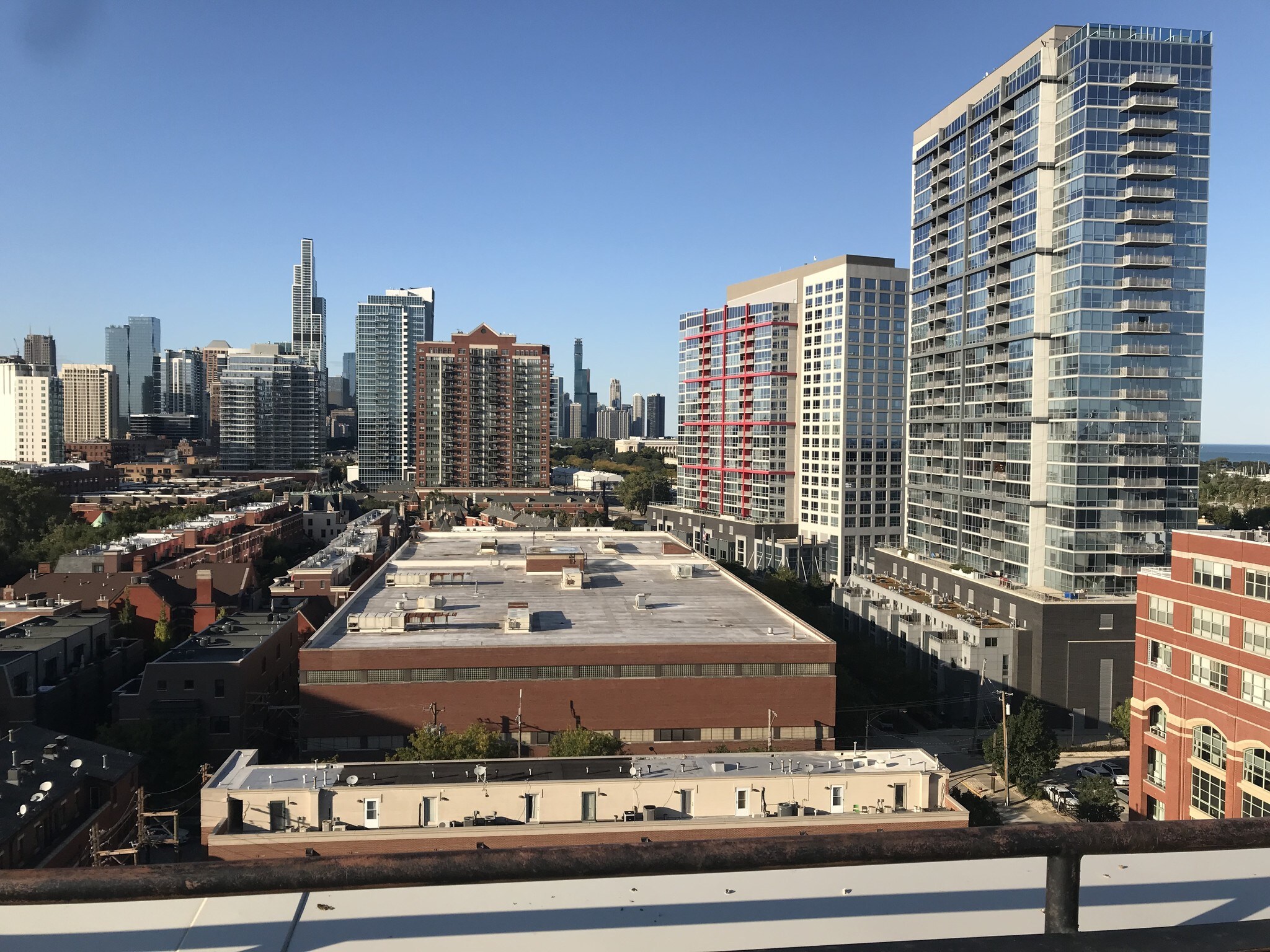 Skyview from green rooftop green sundeck - 320 E 21st St