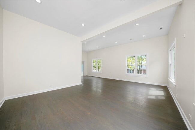 Building Photo - 9771 W 143rd St