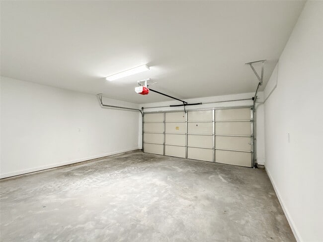 Building Photo - 2710 Discovery Trails Ct