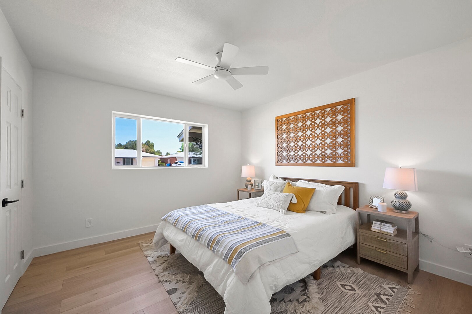 Guest bedroom - 2225 E Monterosa St