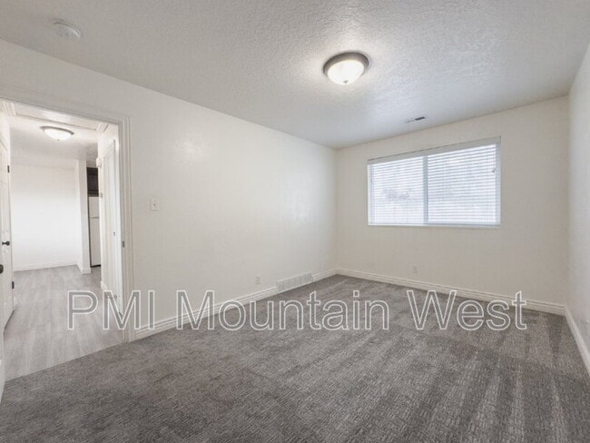 Building Photo - 2013 Nevada Cir