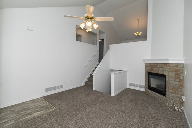 Building Photo - ****COMING SOON**** 3 Bedroom Townhome nea...