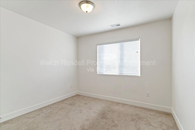 Building Photo - 1177 Shady Brook Ln S
