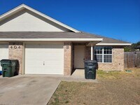 Building Photo - 404 Dale Ave