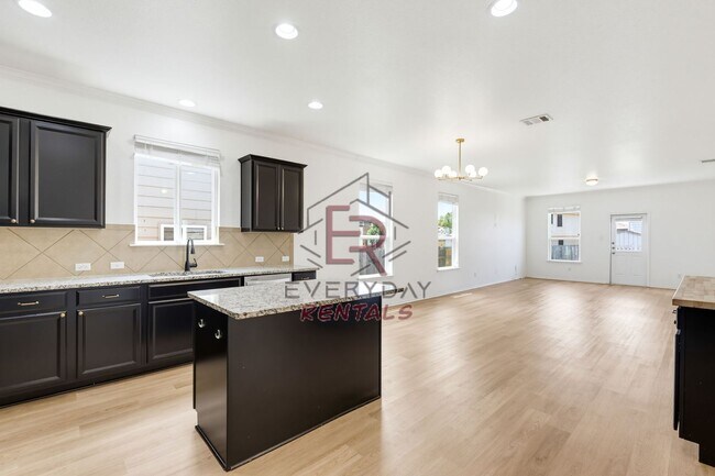Building Photo - 9309 Sandyford Ct