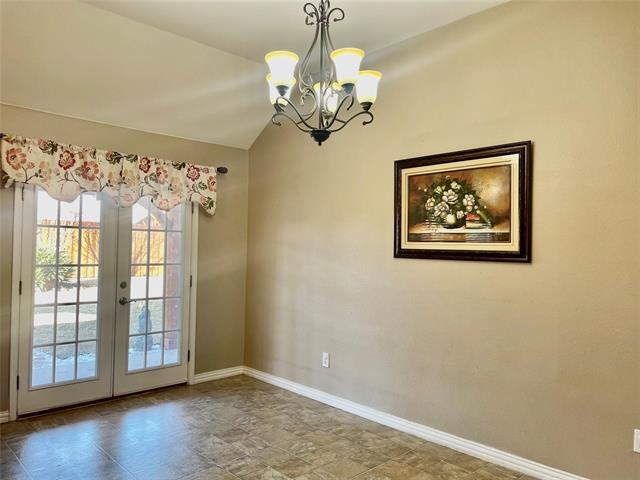 Building Photo - 3210 W Glenwood Dr