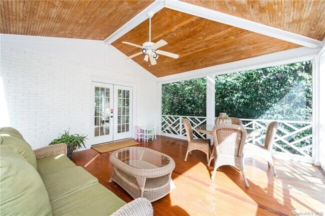 Building Photo - 2127 Edenton Rd