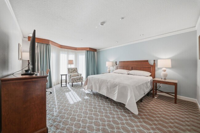 Building Photo - Resort Style Living - KINGSMILL (Graves Ordinary)