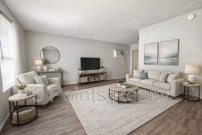 Building Photo - 336 E Webster St