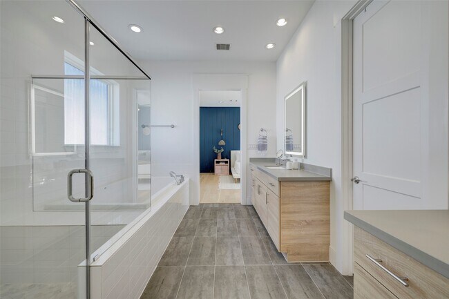 Building Photo - 9809 Mocking Bird Hill Ln