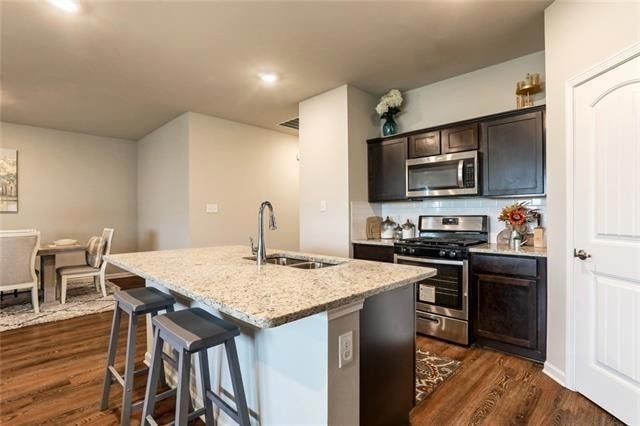 Building Photo - 4356 Marais River Dr