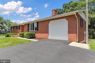 Building Photo - 579 Overcash Rd