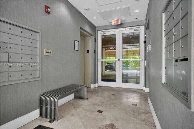 Building Photo - 118 Zamora Ave