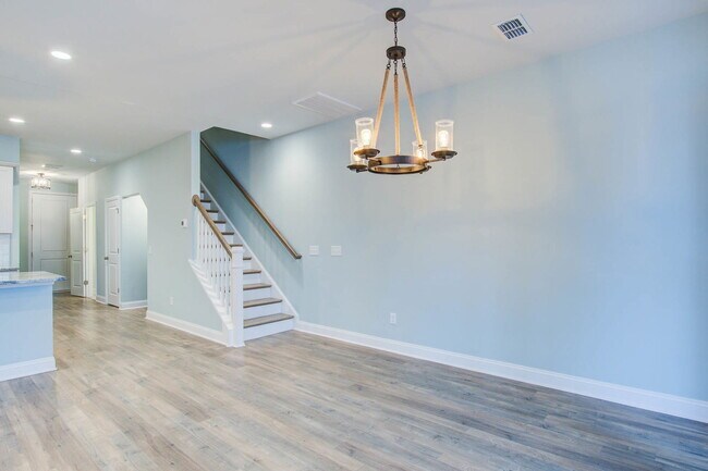 Building Photo - 2319 Watchtower Ln