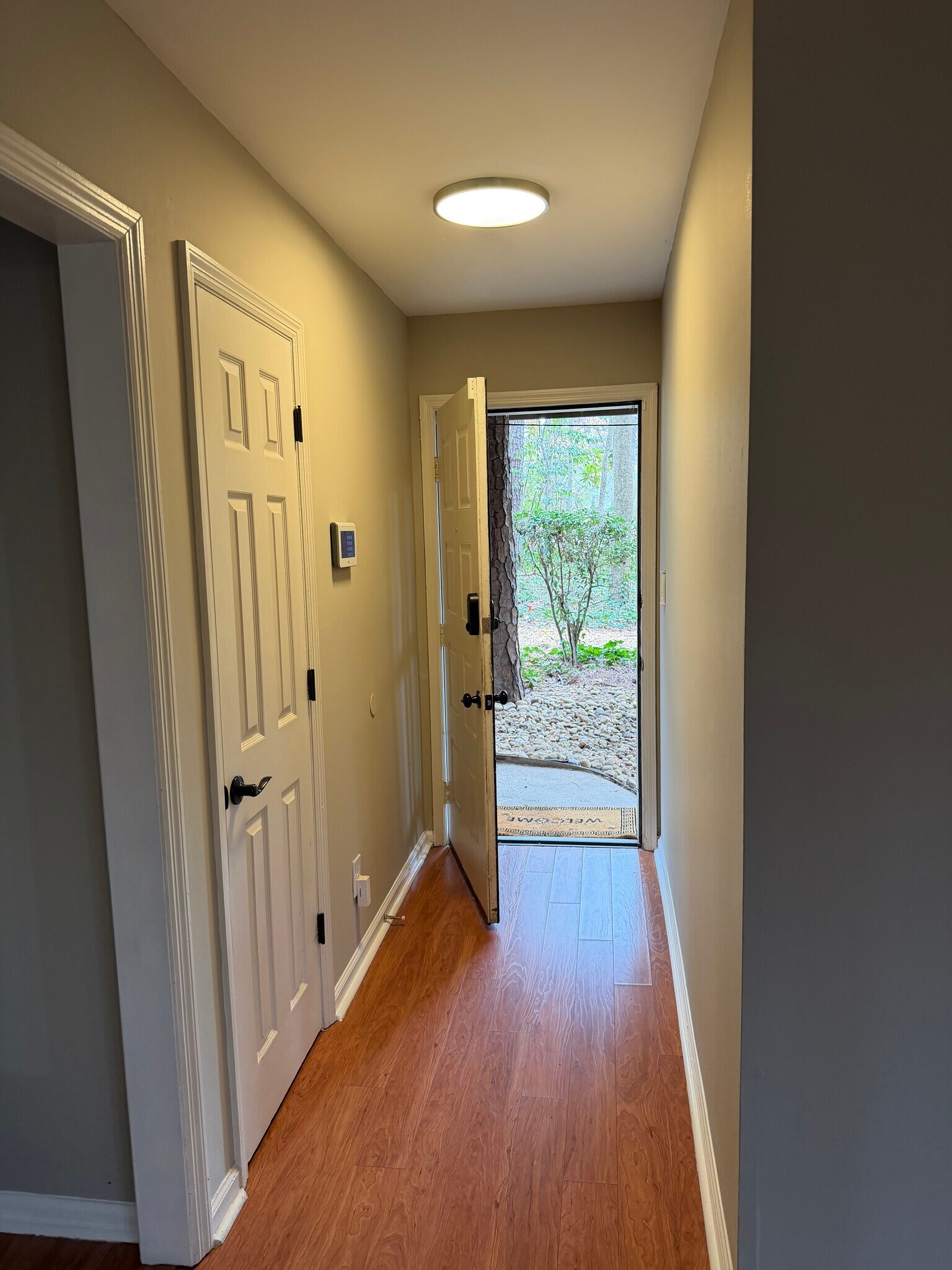 Building Photo - 1394 N Crossing Dr NE