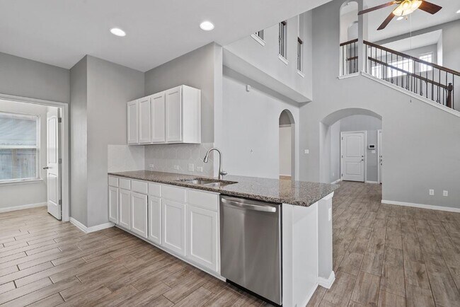 Building Photo - 607 Stampede Rd