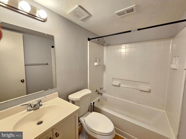 Building Photo - 8505 Cherry Heights Ct