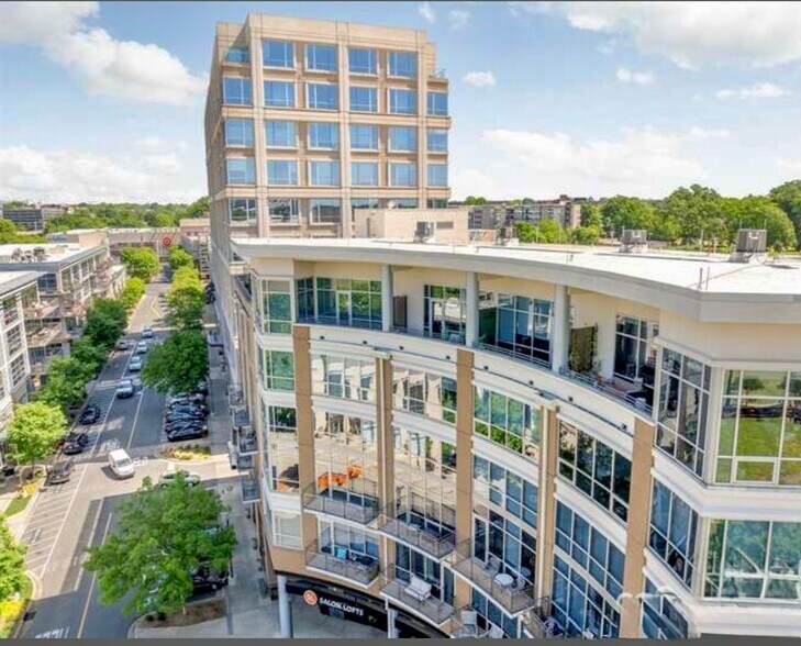 Building Photo - 1133 Metropolitan Ave