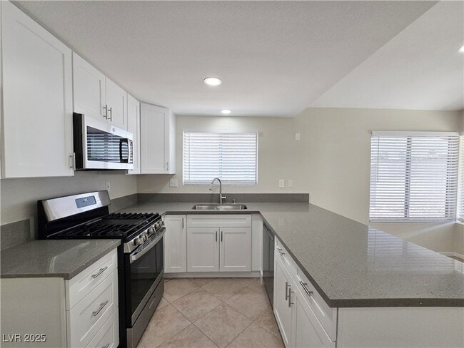 Building Photo - 908 Coral Isle Way