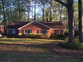 Building Photo - 1034 N PIERCE AVE